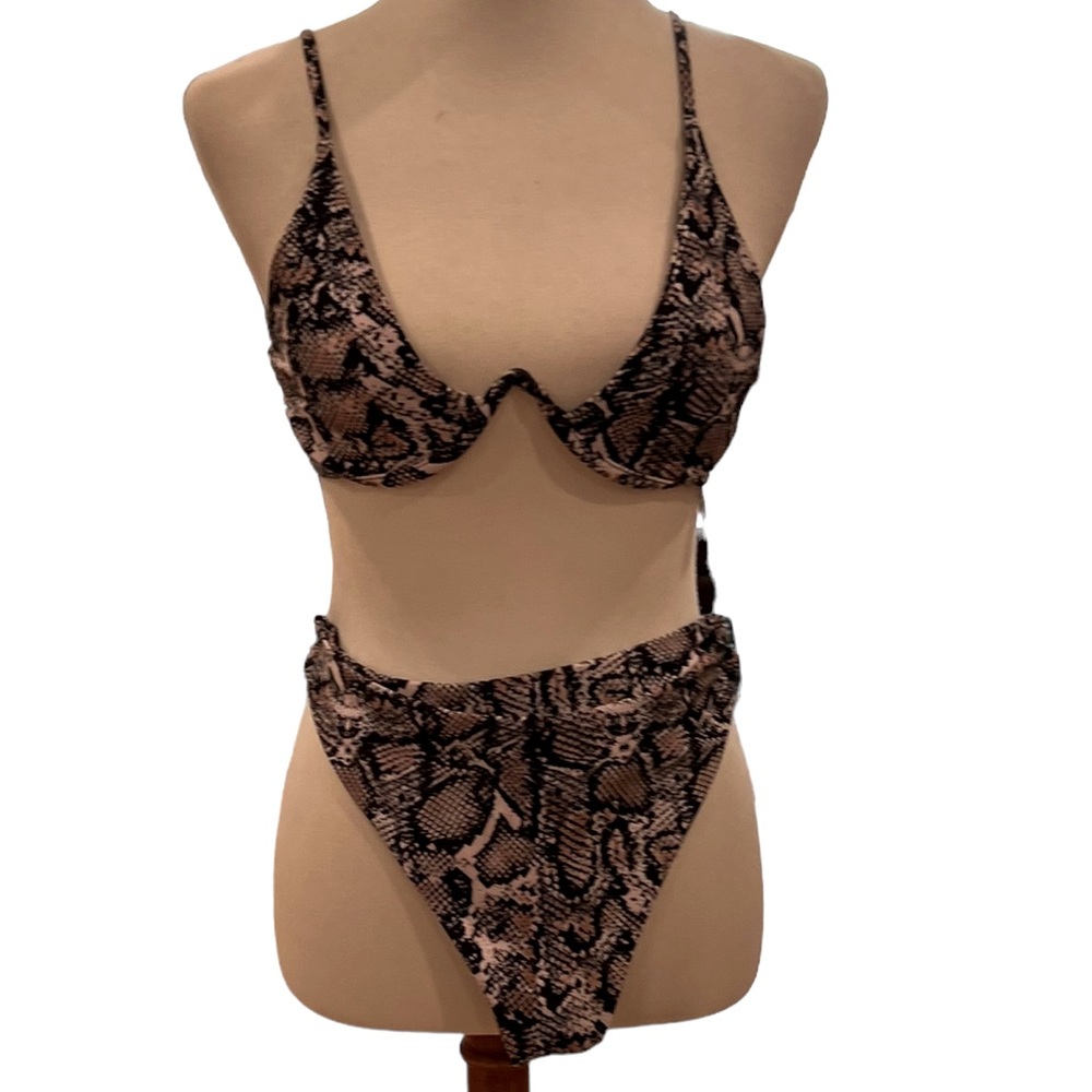 Animal print high waisted bikini Sz M